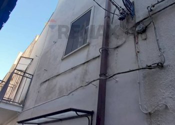 Edificio all\'aperto - Independent house Via Gioacchino Rossini
 
7, Ischitella - photo 19