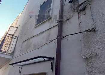 Edificio all\'aperto - Independent house Via Gioacchino Rossini
 
7, Ischitella - photo 23