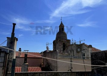 Edificio all\'aperto - Casa indipendente Via Gioacchino Rossini
 
7, Ischitella - foto 1