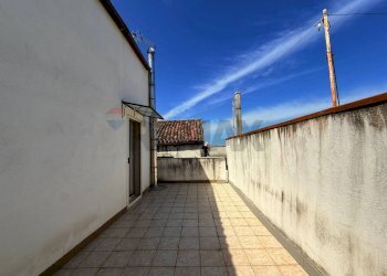 Terrazza - Casa indipendente Via Gioacchino Rossini
 
7, Ischitella - foto 27