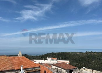 Edificio all\'aperto - Casa indipendente Via Gioacchino Rossini
 
7, Ischitella - foto 30