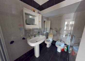 Bagno - Casa indipendente Via Gioacchino Rossini
 
7, Ischitella - foto 16