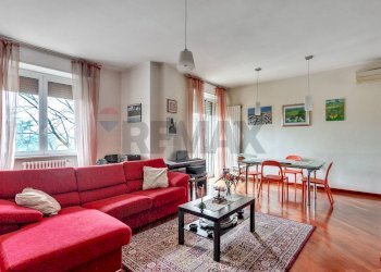 Sala da pranzo - Trilocale LIVIGNO
 
6, Milano - foto 2