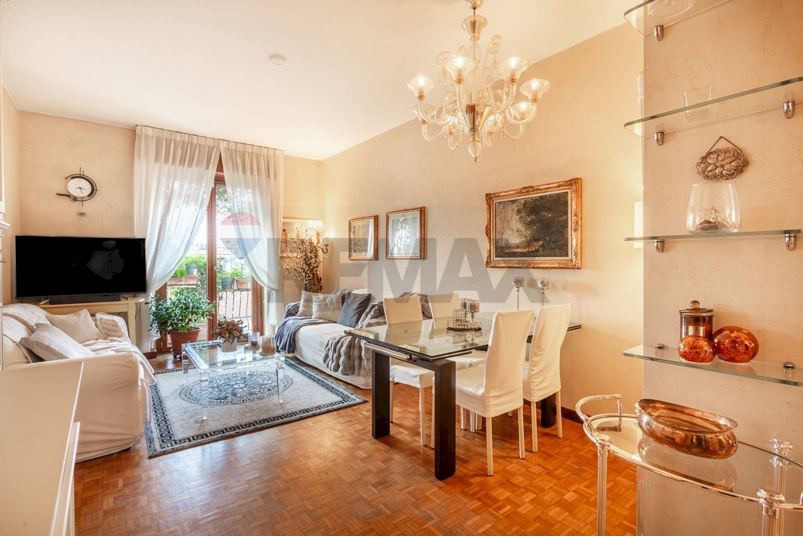 Sala da pranzo - Quadrilocale Via Sardegna
 
35, Milano - foto 2