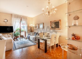 Sala da pranzo - Quadrilocale Via Sardegna
 
35, Milano - foto 2