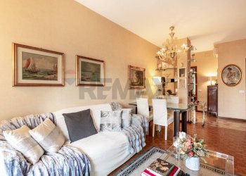 Sala da pranzo - Quadrilocale Via Sardegna
 
35, Milano - foto 6