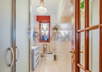 Bagno - Quadrilocale Via Sardegna
 
35, Milano - foto 22