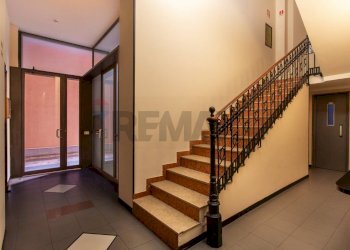 Ricezione / Lobby - Quadrilocale Via Sardegna
 
35, Milano - foto 23