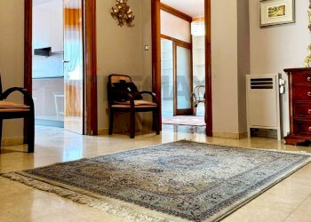 Hall / corridoio - Trilocale via Amendola
 
17, Bologna - foto 31