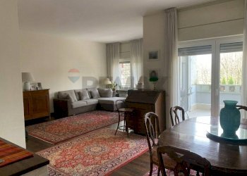 Sala da pranzo - Four-room apartment Settima strada
 
12, Segrate - photo 2