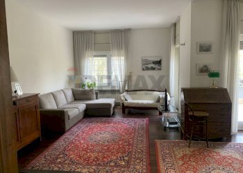 Soggiorno - Four-room apartment Settima strada
 
12, Segrate - photo 4