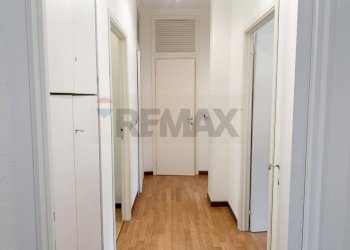 Hall / corridoio - Four-room apartment Settima strada
 
12, Segrate - photo 8