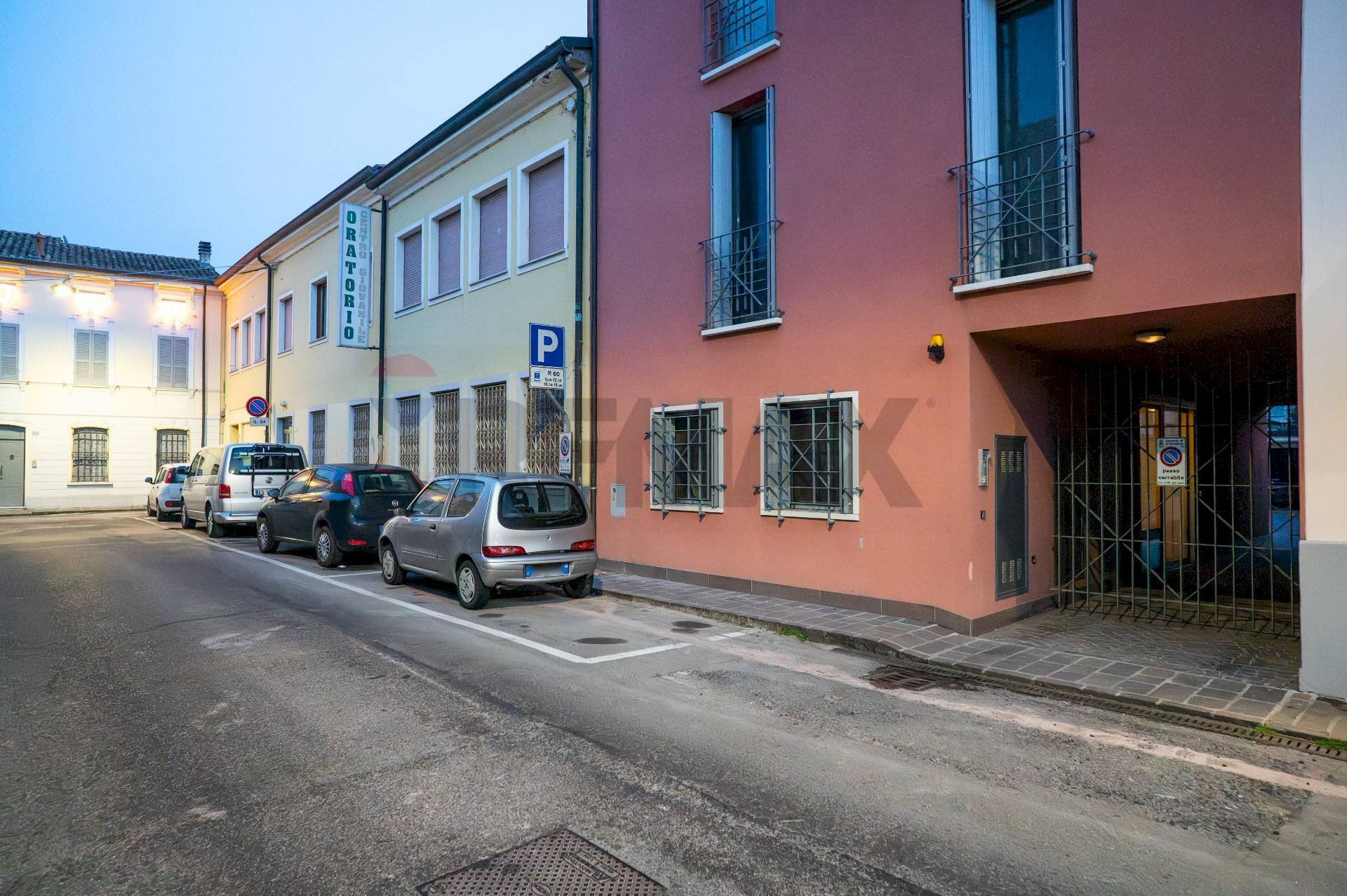 Edificio all\'aperto - Trilocale VIA GONZAGA
 
14, Viadana - foto 2