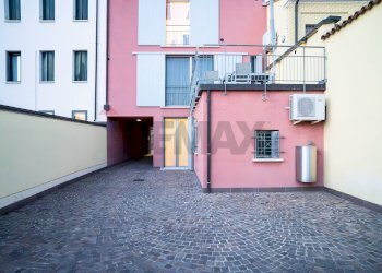 Edificio all\'aperto - Three-room apartment VIA GONZAGA
 
14, Viadana - photo 30