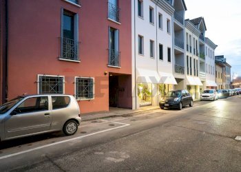 Edificio all\'aperto - Three-room apartment VIA GONZAGA
 
14, Viadana - photo 31