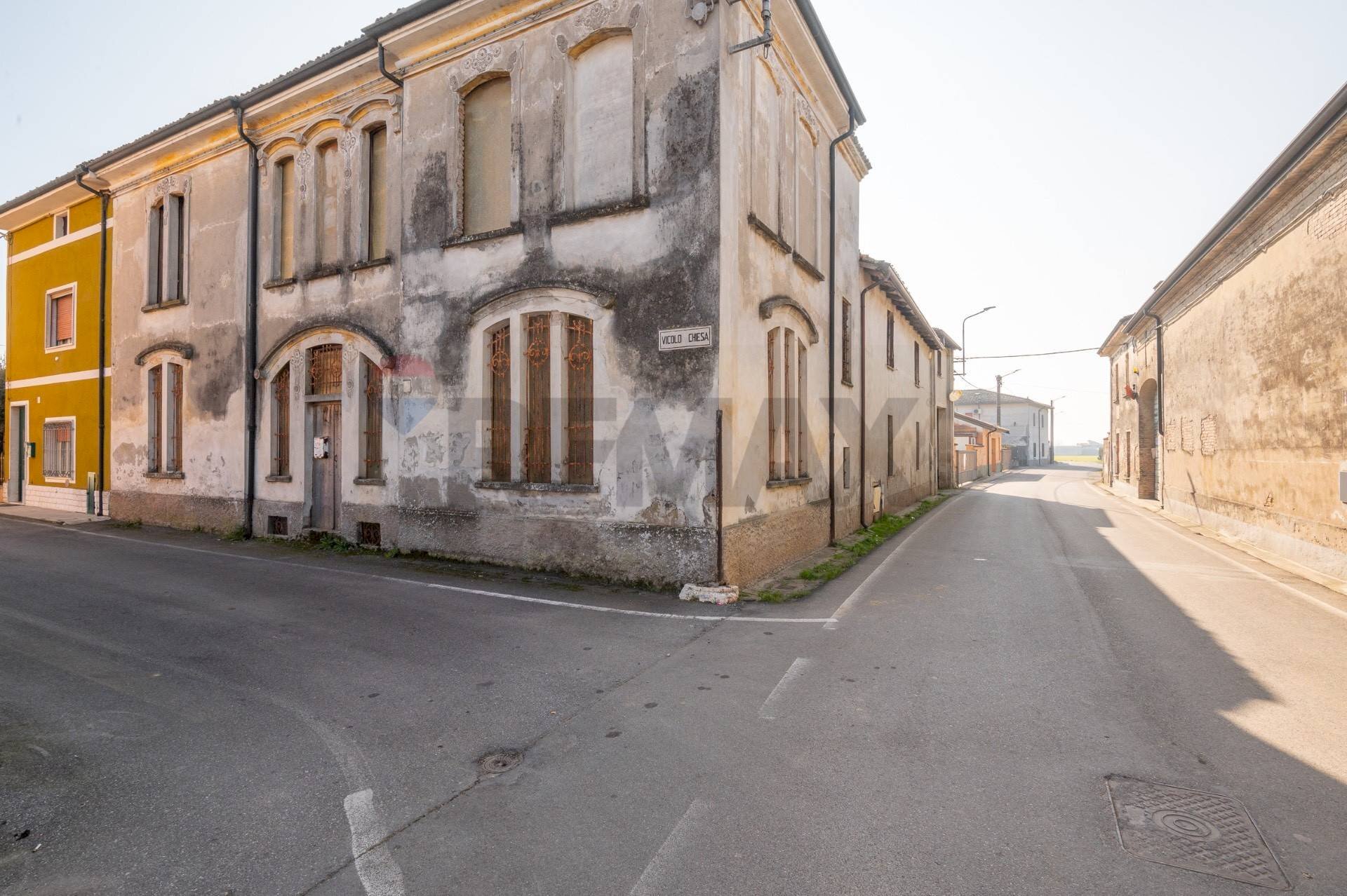 Edificio all\'aperto - Casa semi indipendente Vicolo Chiesa
 
2, Tornata - foto 1