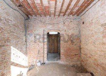 Non correlato - Casa semi indipendente Vicolo Chiesa
 
2, Tornata - foto 4