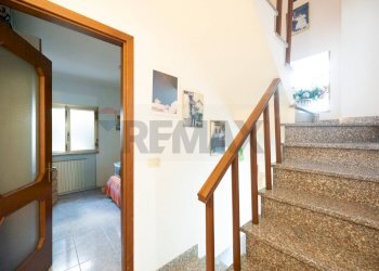 Scale - Semi-detached house via Bellaria
4, Castelnovo di Sotto - photo 11
