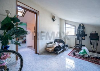 Palestra - Semi-detached house via Bellaria
4, Castelnovo di Sotto - photo 26