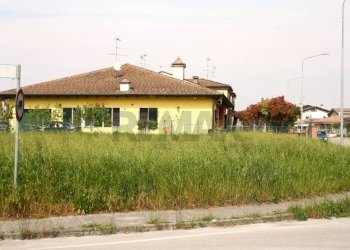 Casa all\'aperto - Terreno edificabile Gazoldo degli Ippoliti - foto 7