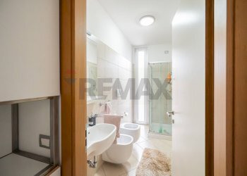 Bagno - Three-room apartment VIA GONZAGA
 
14, Viadana - photo 17