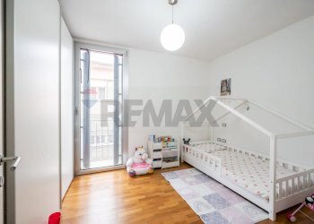 Camera / camera da letto - Three-room apartment VIA GONZAGA
 
14, Viadana - photo 25