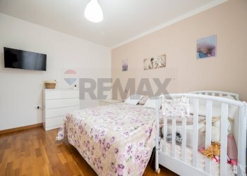 Camera / camera da letto - Three-room apartment VIA GONZAGA
 
14, Viadana - photo 30