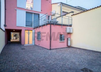 Terrazza - Three-room apartment VIA GONZAGA
 
14, Viadana - photo 44