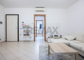 Soggiorno - Two-room apartment VIA GONZAGA
 
14, Viadana - photo 8