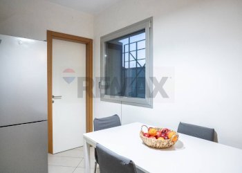 Sala da pranzo - Two-room apartment VIA GONZAGA
 
14, Viadana - photo 11