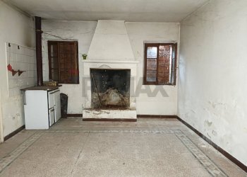 Stanza vuota - Independent house Via Parolara
 
20, Villimpenta - photo 5