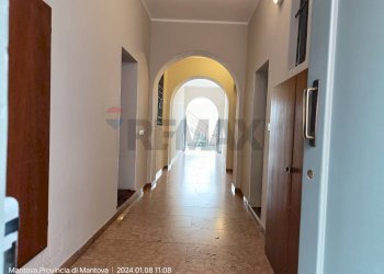 Hall / corridoio - Trilocale Via San Gervasio
 
3, Mantova - foto 15
