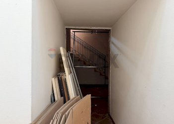 Hall / corridoio - Locale Commerciale Via 23 Aprile
 
10, Sassuolo - foto 18