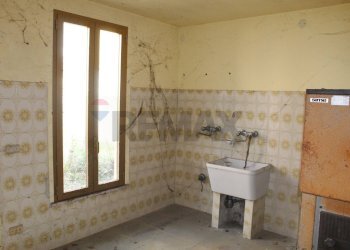 Bagno - Terraced Villa via Borrini
 
19, Commessaggio - photo 14