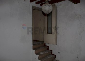 Scale - Terraced Villa via Borrini
 
19, Commessaggio - photo 18