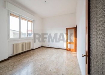 Stanza vuota - Quadrilocale via Marconi
 
15, Commessaggio - foto 33