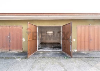 Parcheggio - Quadrilocale via Marconi
 
15, Commessaggio - foto 39