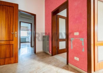 Hall / corridoio - Quadrilocale Via Marconi
 
15, Commessaggio - foto 13