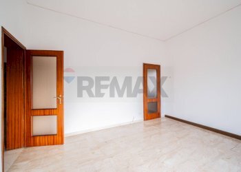 Stanza vuota - Quadrilocale Via Marconi
 
15, Commessaggio - foto 18