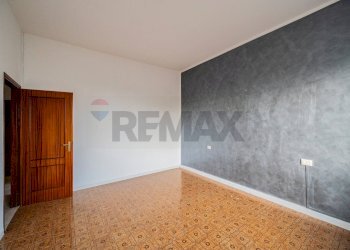 Stanza vuota - Quadrilocale Via Marconi
 
15, Commessaggio - foto 32