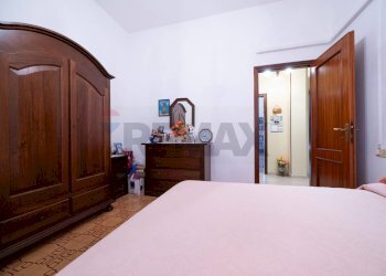 Camera / camera da letto - Quadrilocale Via Marconi
 
15, Commessaggio - foto 27