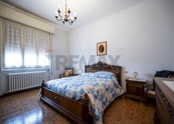 Camera / camera da letto - Quadrilocale Via Marconi
 
15, Commessaggio - foto 28