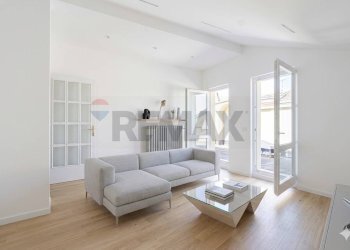Soggiorno - Three-room apartment Via Indipendenza
 
19, Viadana - photo 1