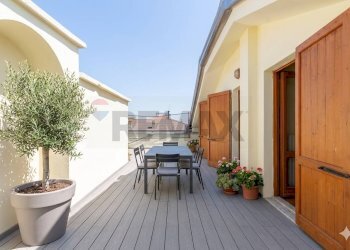 Terrazza - Three-room apartment Via Indipendenza
 
19, Viadana - photo 8