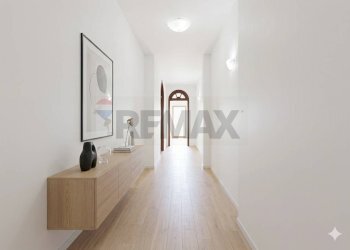 Hall / corridoio - Three-room apartment Via Indipendenza
 
19, Viadana - photo 10