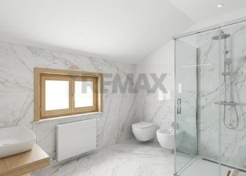 Bagno - Three-room apartment Via Indipendenza
 
19, Viadana - photo 20