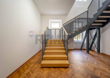 Scale - Bilocale Via Coroneo
 
21, Trieste - foto 16