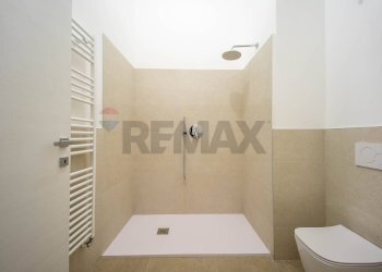 Bagno - Monolocale Via Coroneo
 
21, Trieste - foto 10