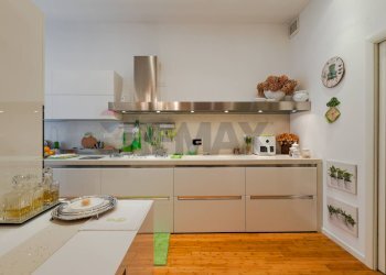 Cucina - Trilocale Via Del Canale Piccolo
 
2, Trieste - foto 8