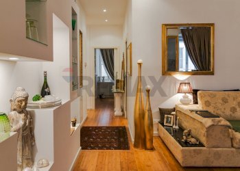 Hall / corridoio - Trilocale Via Del Canale Piccolo
 
2, Trieste - foto 14